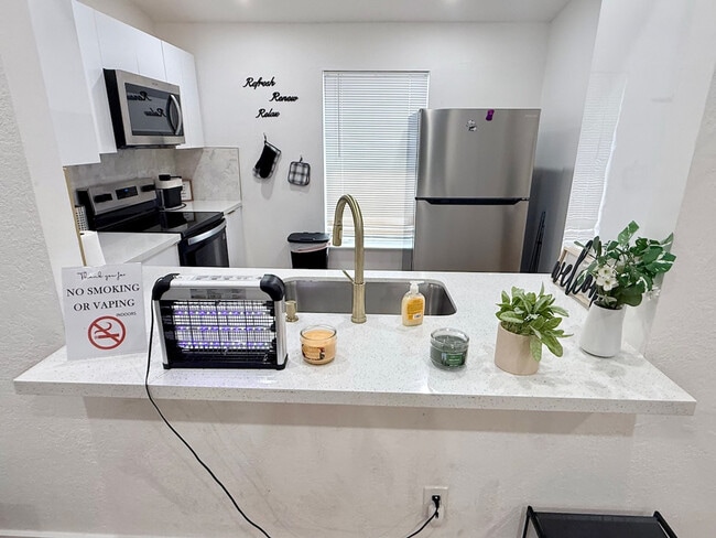 Photo - 20423 NW 29th Pl Unit SI ID1471918P
