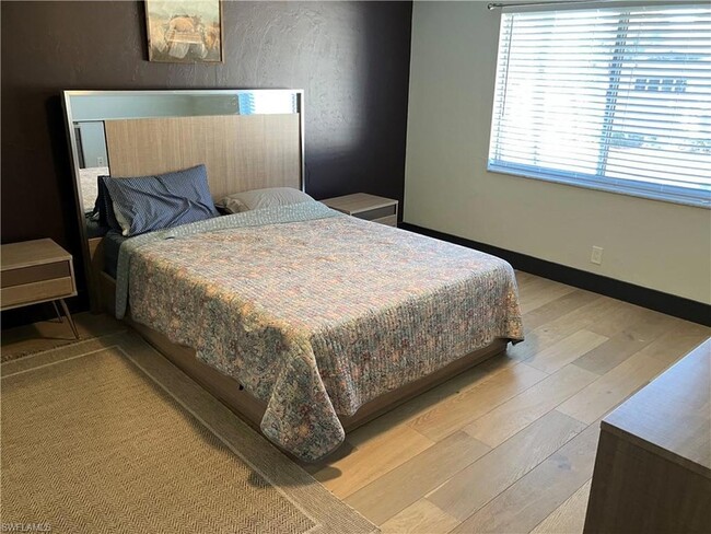 Photo - 4180 Looking Glass Ln