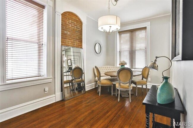 Photo - 2018 Senate St