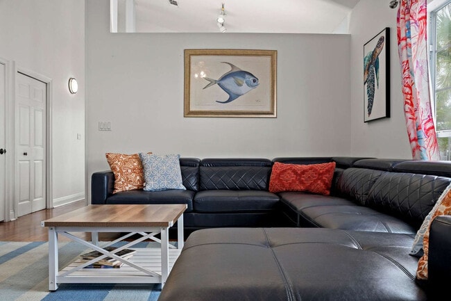 Photo - 4431 Luke Ave Unit ID1354368P