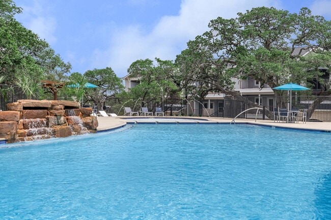 Swimming Pool Vantage at Fair Oaks - Vantage at Fair Oaks