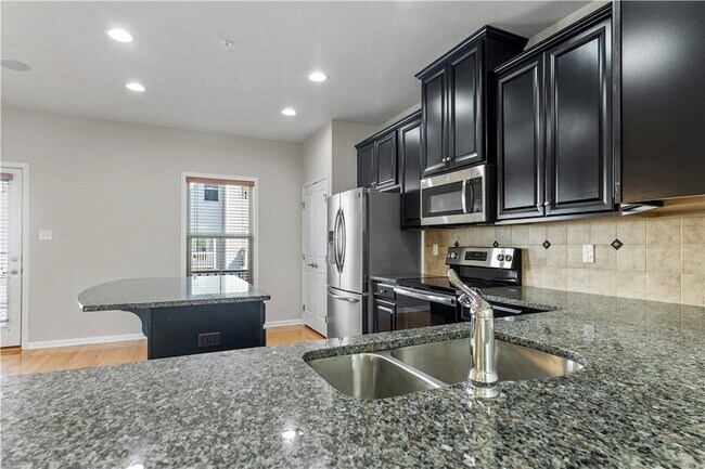 Photo - 410 Fairmont Dr