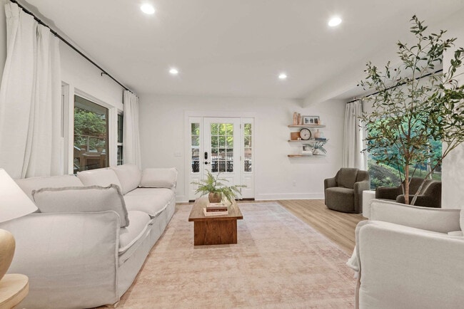 Building Photo - 125 Little Willow Cir Unit SI ID1597179P