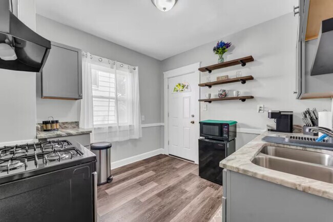 Photo - 1817 Mayview Ave Unit ID1357380P