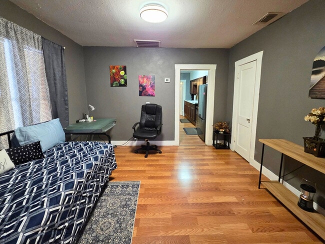 Photo - 132 N Estelle St Unit SI ID1526930P