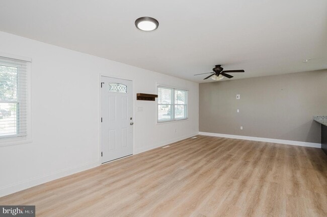 Photo - 630 Sequoia Dr