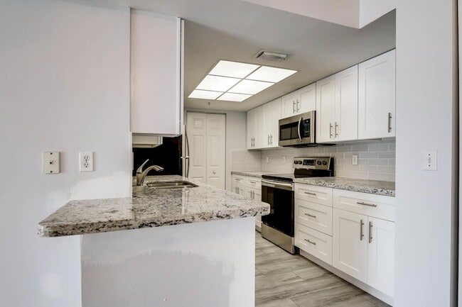 Photo - 100 Crestwood Ct N Unit 108