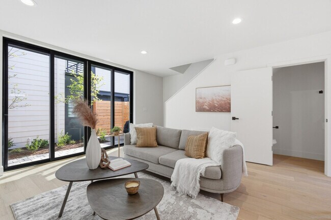 Photo - 324 NW 80th St Unit SI ID1581112P