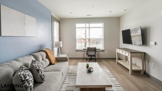 Photo - 1801 Meridian St Unit 921