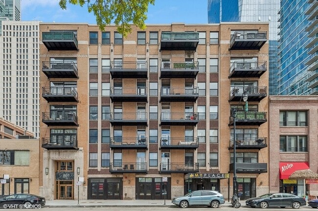 Building Photo - 1307 S Wabash Ave Unit 504