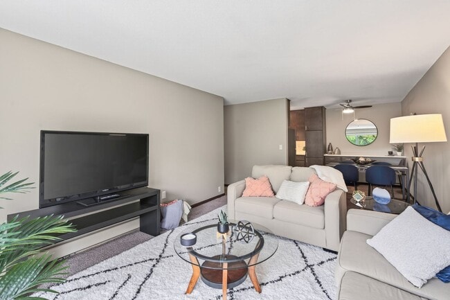 Photo - Shoreview Grand