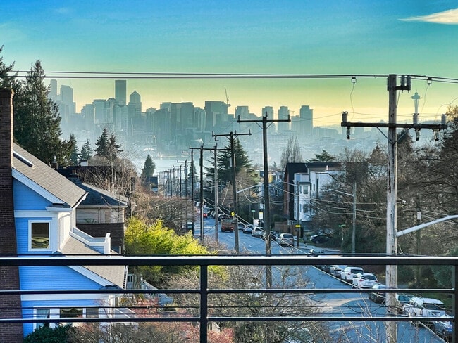 Photo - 4306 Wallingford Ave N Unit ID1035902P