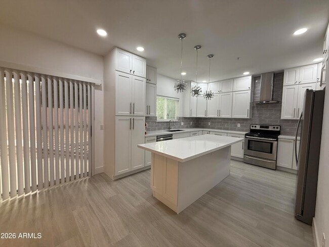 Building Photo - 12820 N Mountainside Dr