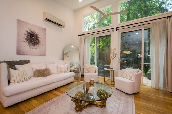 Building Photo - 125 Little Willow Cir Unit SI ID1597178P