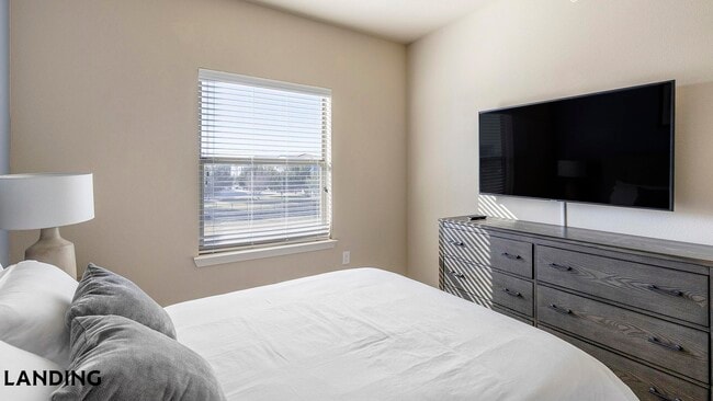 Photo - 2155 Arkansas Ln Unit 1306