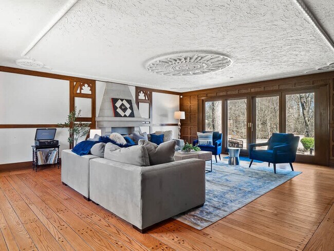 Photo - 1811 Breezewood Dr Unit SI ID1496034P