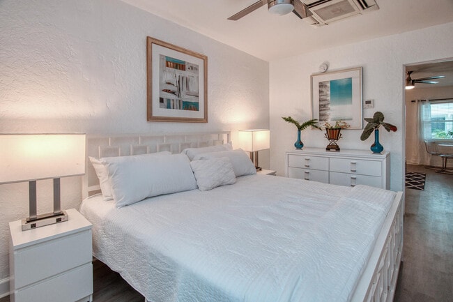 Photo - Park Shore Suites