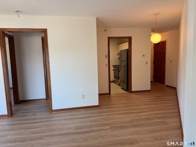 Photo - 1022 Main St Unit 7