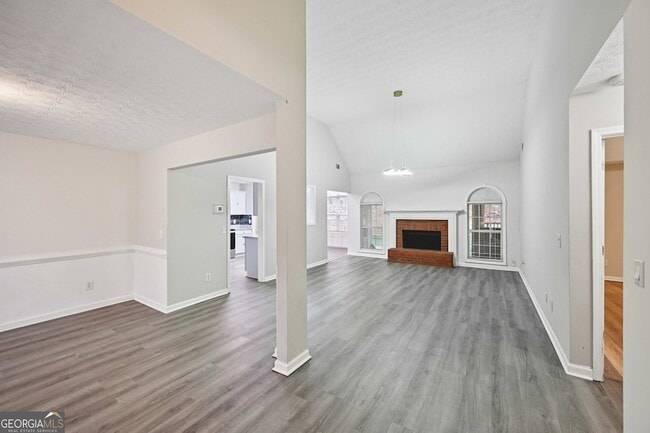 Photo - 25 Castlehill Ct