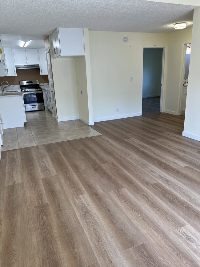 Photo - Toland Way Apartments