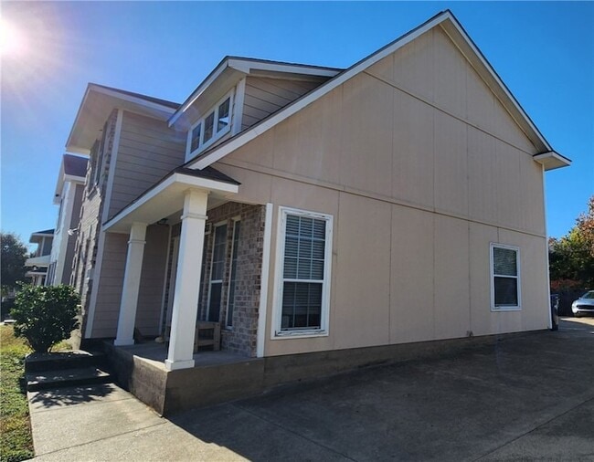 Photo - 513 Nelson Ln