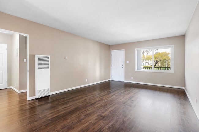 Photo - Gloria Homes Apartments