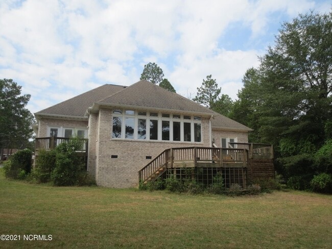 Photo - 8 Country Club Blvd