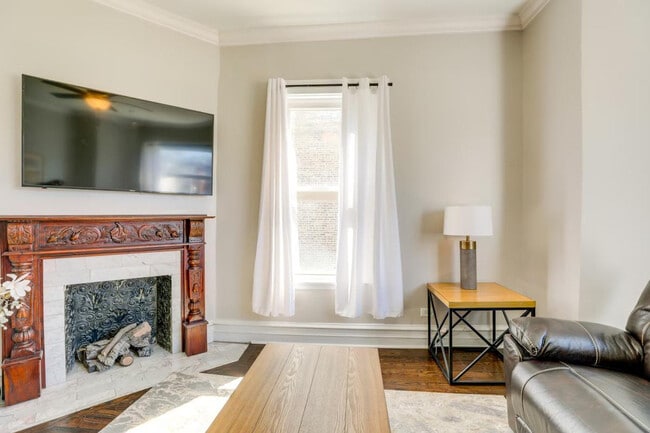 Building Photo - 113 S Mason Ave Unit ID1305335P