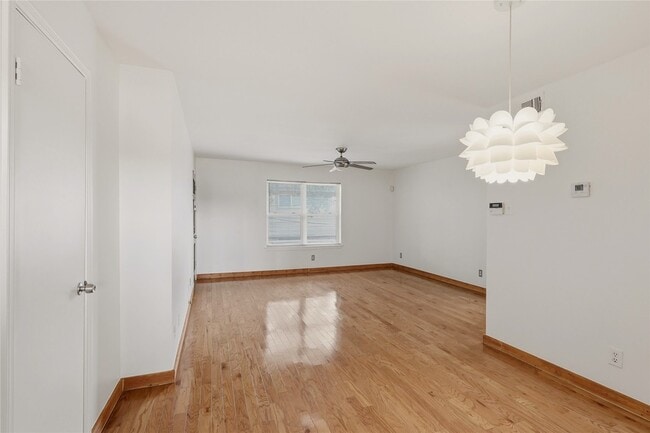 Photo - 7935 Royal Ln Unit 217H