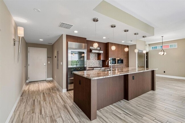 Photo - 1120 E Kennedy Blvd Unit 1030W
