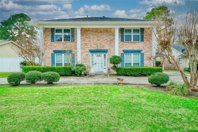 Building Photo - 3114 Cypress Point Dr