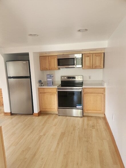 Photo - 92 Main St Unit 1