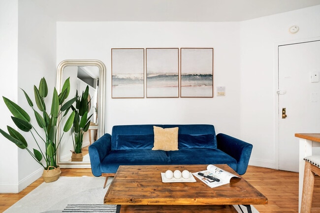 Photo - 139 Christopher St Unit ID1021920P