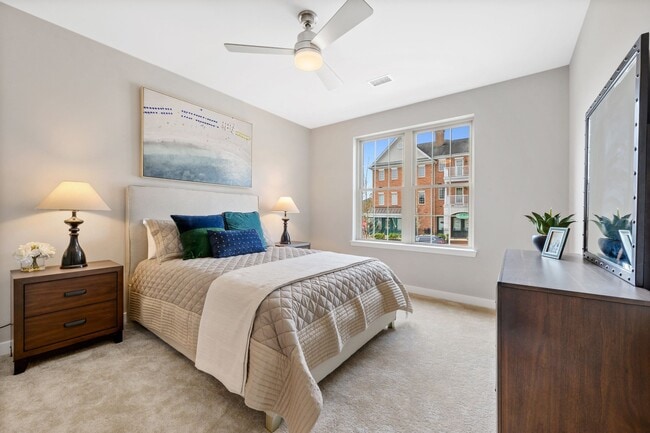 Photo - Claremont on the Square