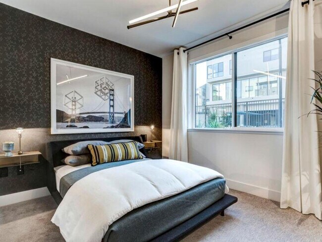 Photo - 2241 Latham St Unit ID1268023P