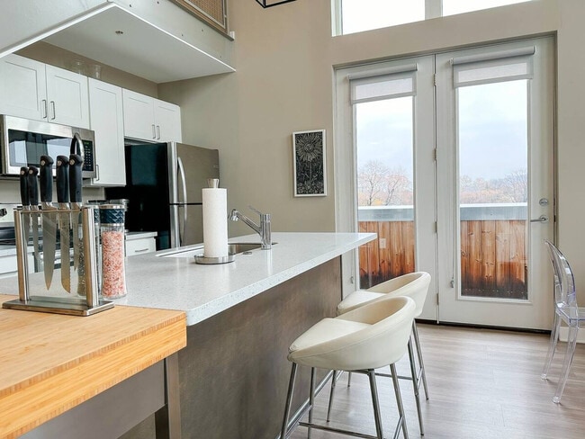 Photo - 630 S Goodman St Unit ID1094659P