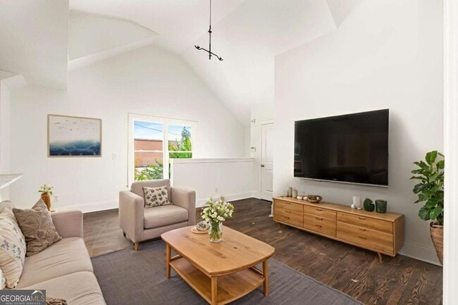 Photo - 94 Lucy St SE Unit A