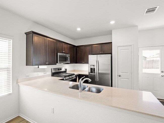 Photo - 2729 Louris Ln