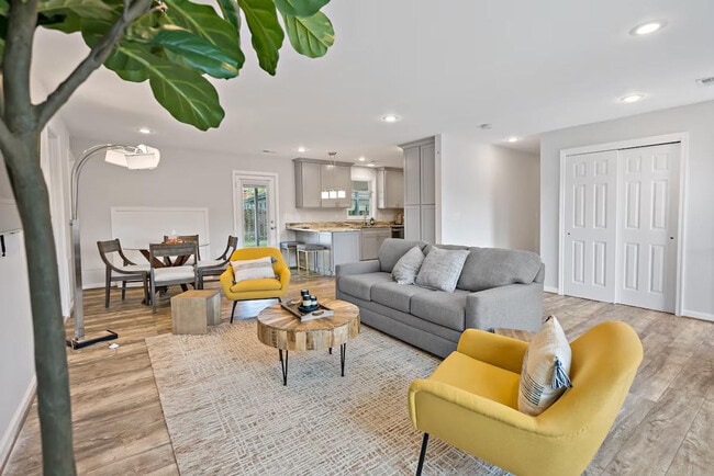 Building Photo - 6532 Summerton Way Unit ID1395439P