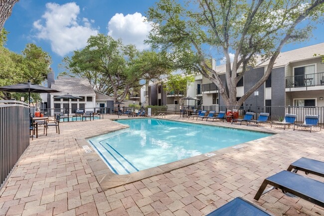 Photo - Argosy at Crestview