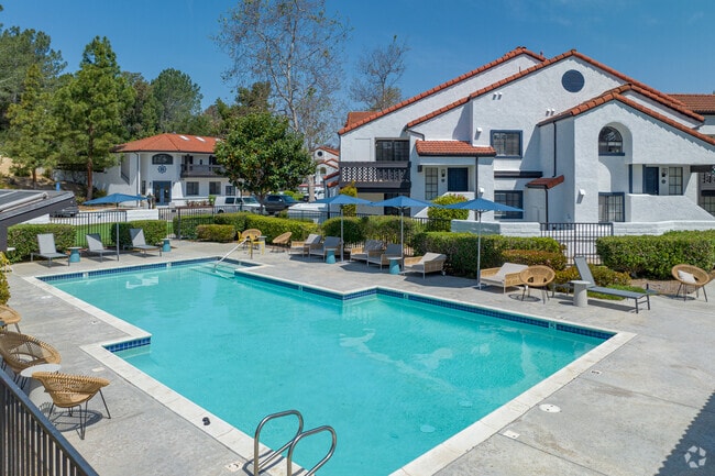 Pool - The Resort at Encinitas Luxury Apartment Homes