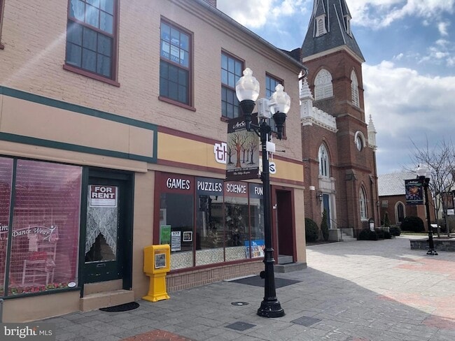 Photo - 104 S Loudoun St Unit 2