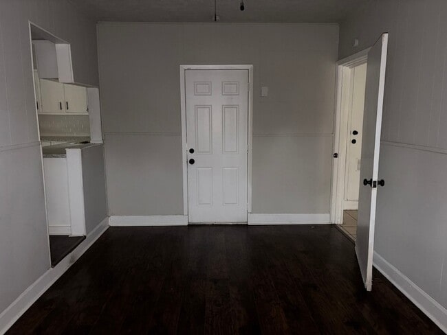 Photo - 6122 Glenhurst Dr