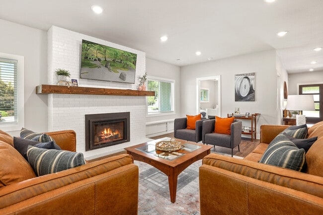 Building Photo - 702 Shipley St Unit ID1221846P