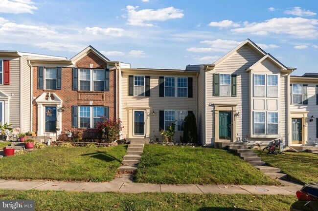 Building Photo - 5030 Finsbury Rd