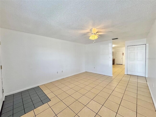Photo - 2575 Elm Ave