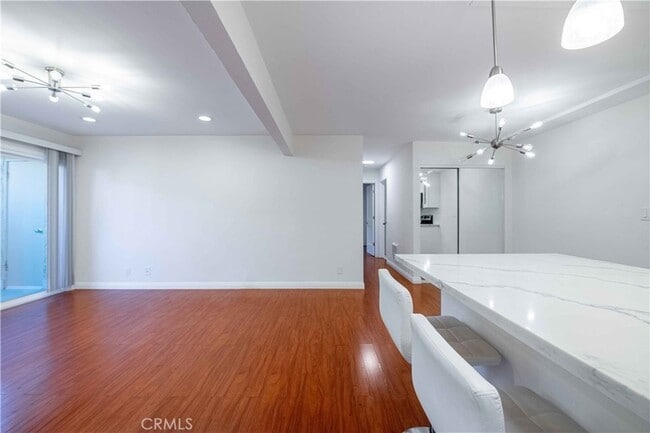 Photo - 28947 Thousand Oaks Blvd