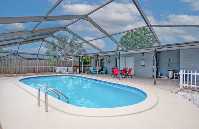 Photo - 5213 97th Way N
