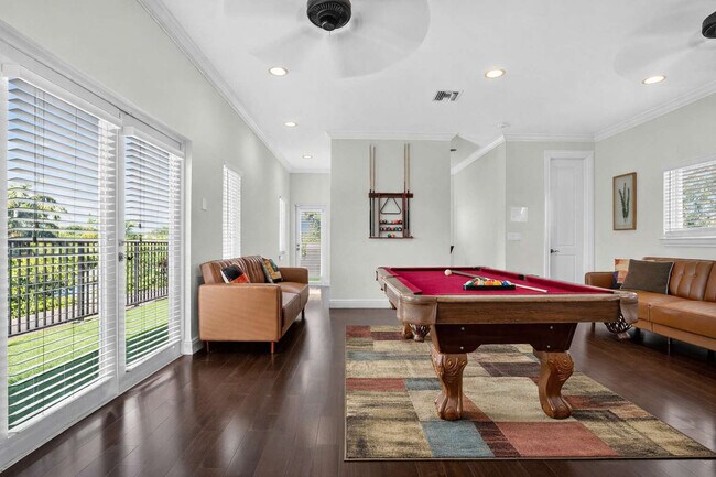 Photo - 1705 NE 11th St Unit SI ID1372360P