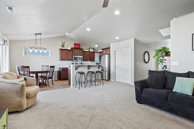 Photo - 218 Cliff Swallow Ave Unit SI ID1460944P